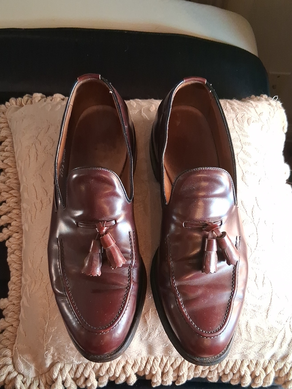 Men's Tassel Loafers in Burgundy Brown